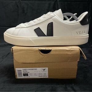 Veja | Campo Chromefree Sneakers | White and Black